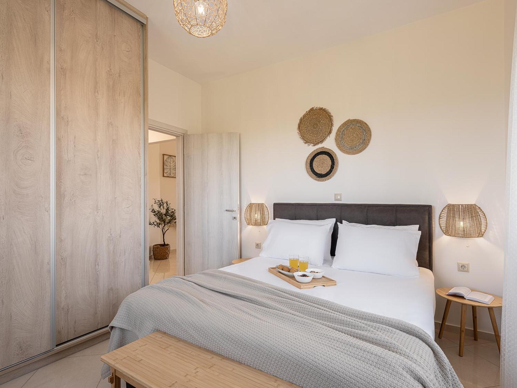 Sol Luxury Apartment - Close To The Beach With A Private Mini Pool La Canea Esterno foto