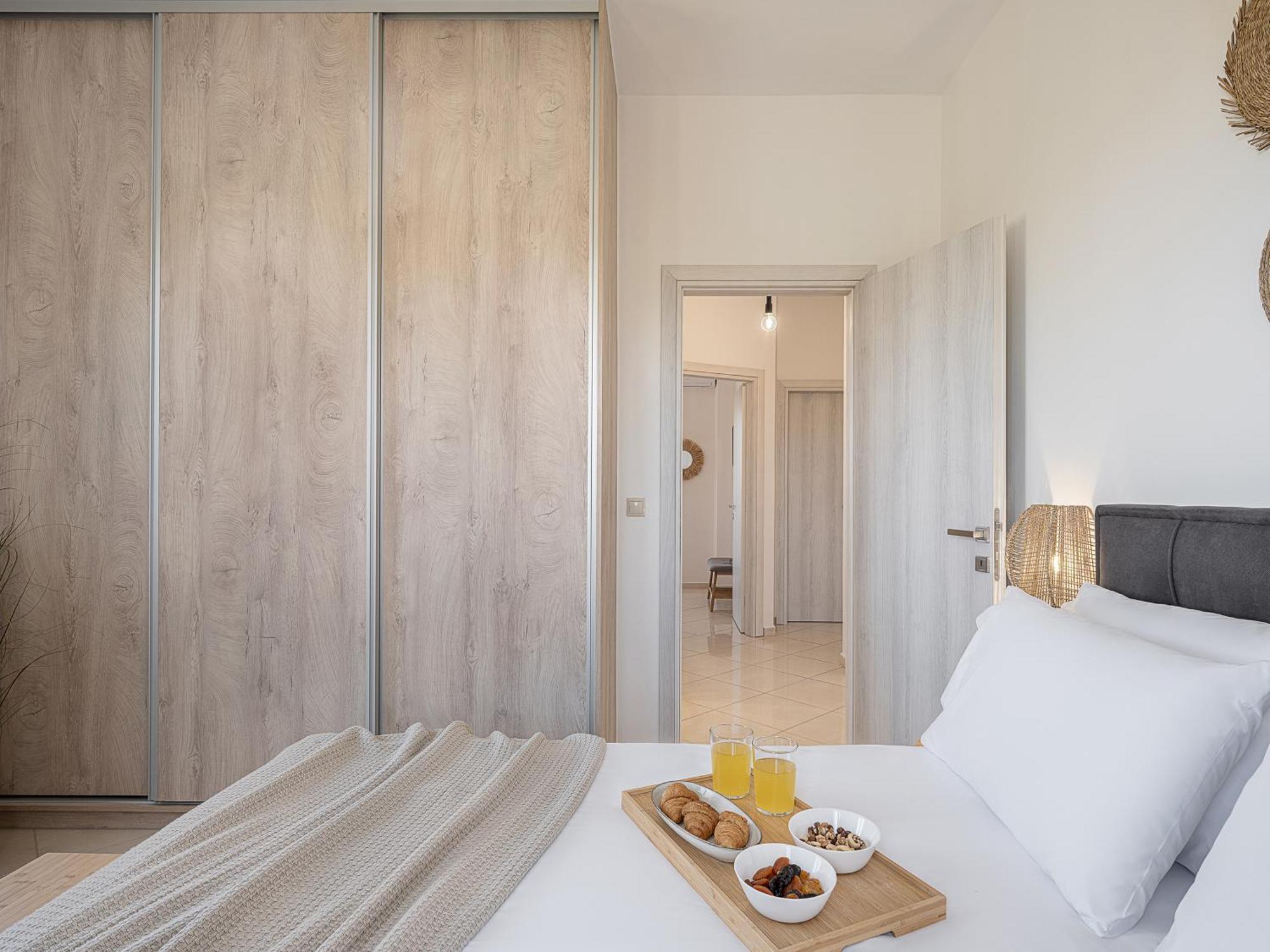 Sol Luxury Apartment - Close To The Beach With A Private Mini Pool La Canea Esterno foto