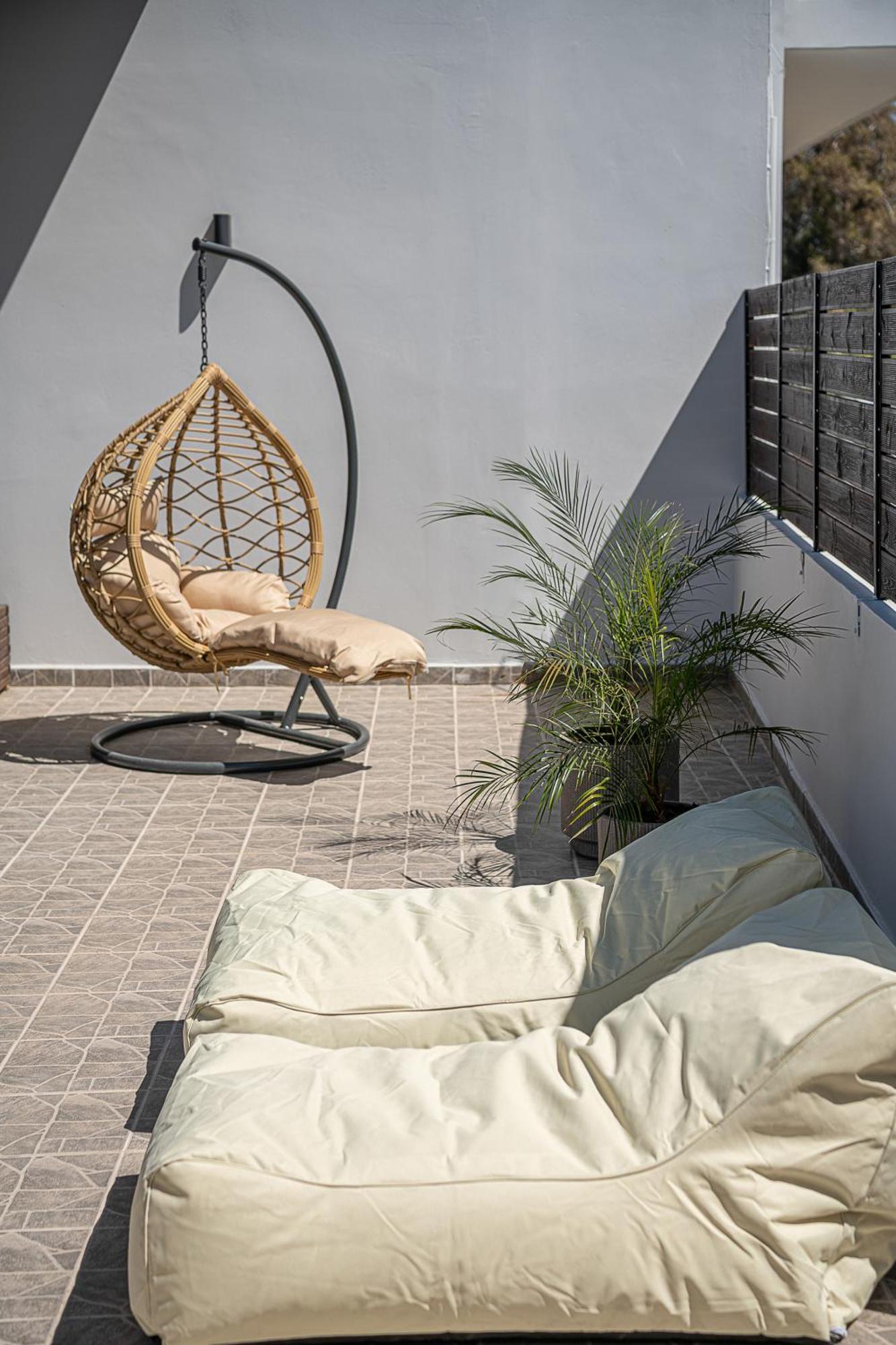 Sol Luxury Apartment - Close To The Beach With A Private Mini Pool La Canea Esterno foto